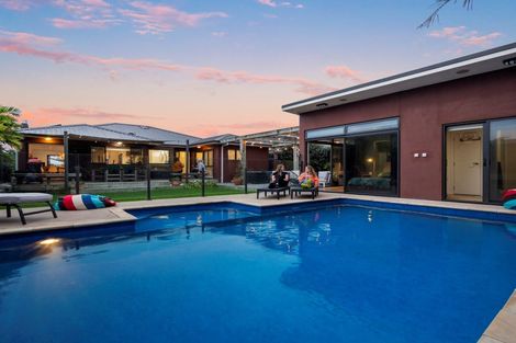 Photo of property in 166 Valley Road, Mount Maunganui, 3116