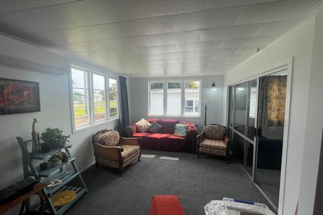 Photo of property in 6 Strange Street, Waitara, 4320