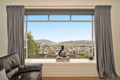 Photo of property in 42 Easther Crescent, Kew, Dunedin, 9012