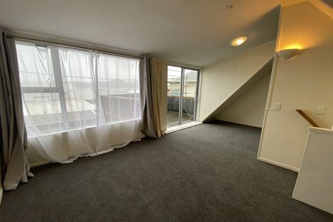 Photo of property in 37 Moa Point Road, Moa Point, Wellington, 6022