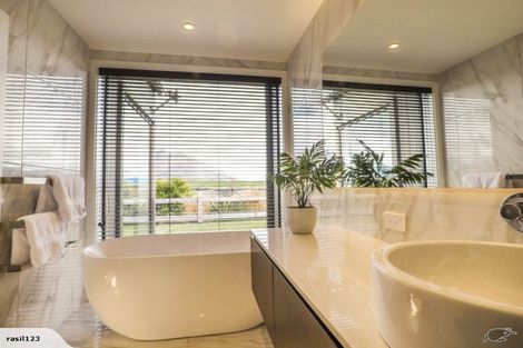 Photo of property in 48 Falconer Rise, Jacks Point, Queenstown, 9371