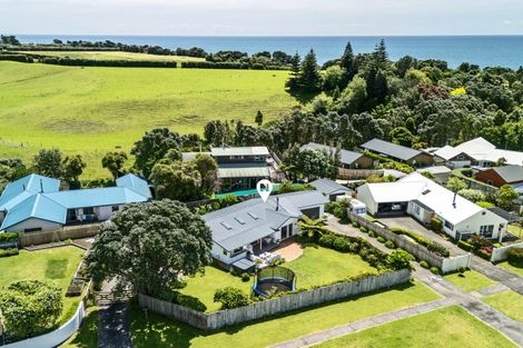 Photo of property in 18a Russell Drive, Oakura, 4314