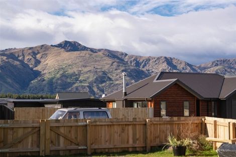Photo of property in 5 Edna Lane, Lake Hawea, Wanaka, 9382