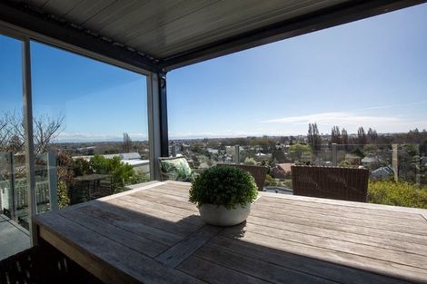 Photo of property in 39 Overdale Drive, Cashmere, Christchurch, 8022