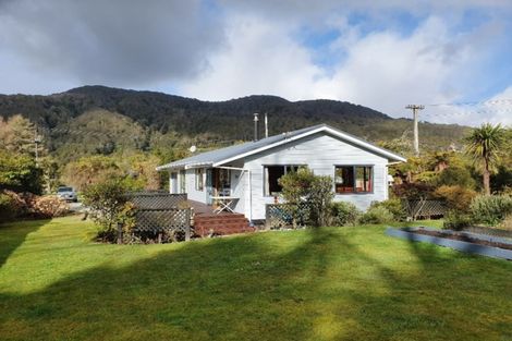 Photo of property in 34 Oxford Street, Taylorville, Greymouth, 7805