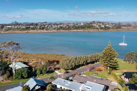 Photo of property in 9 Bay Street, Matua, Tauranga, 3110