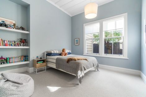 Photo of property in 15 Saint Leonards Road, Devonport, Auckland, 0624