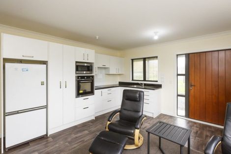 Photo of property in 18 Melford Lane, Bunnythorpe, Palmerston North, 4470