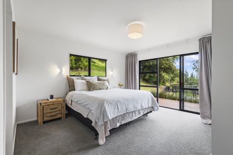 Photo of property in 248 Kauri View Road, Opaheke, Papakura, 2584