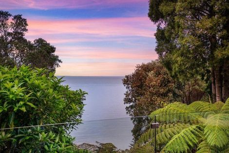 Photo of property in 93 Wood Bay Road, Titirangi, Auckland, 0604
