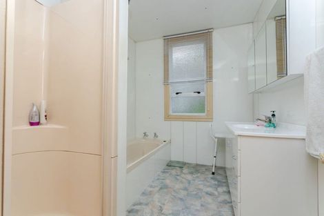 Photo of property in 36 Barraud Street, Dannevirke, 4930