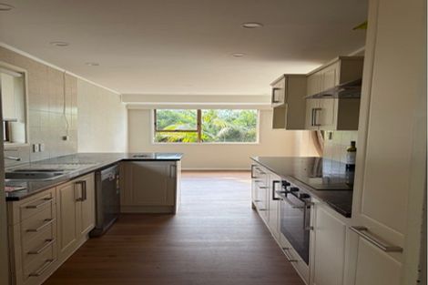Photo of property in 62 Weatherly Road, Torbay, Auckland, 0630