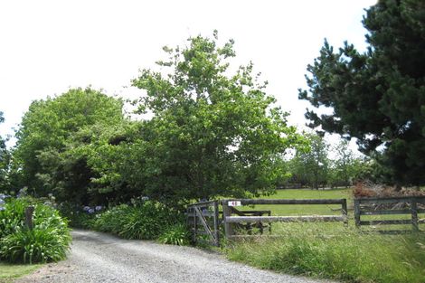 Photo of property in 40 Farley Road, Clarks Beach, Pukekohe, 2679