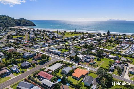 Photo of property in 87 Beach Road, Waihi Beach, 3611