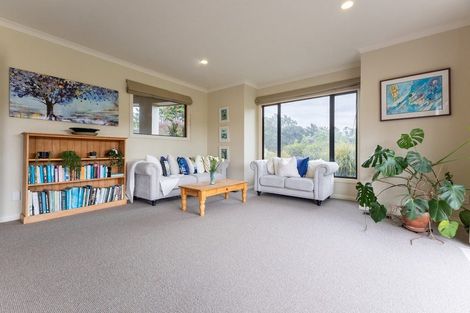 Photo of property in 114 Rutherford Drive, Waikanae Beach, Waikanae, 5036
