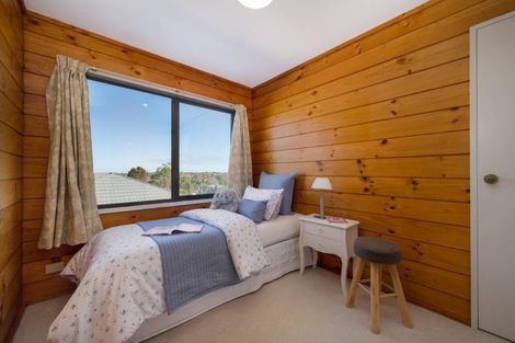 Photo of property in 36 Pigeon Mountain Road, Half Moon Bay, Auckland, 2012