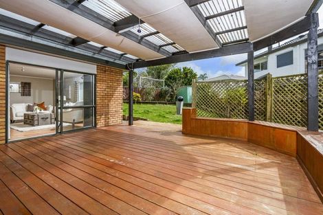 Photo of property in 5 Tornado Place, West Harbour, Auckland, 0618