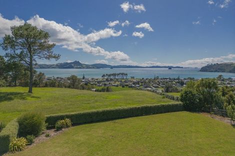 Photo of property in 60 Resolution Rise, Cooks Beach, Whitianga, 3591