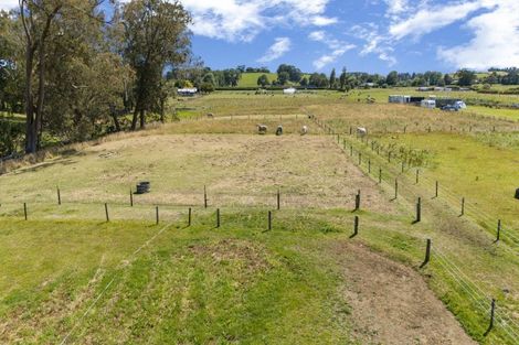 Photo of property in 53 Ladys Mile, Eltham, 4322