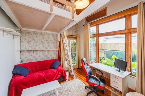 Photo of property in 37 Morris Street, Hokowhitu, Palmerston North, 4410