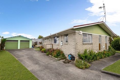 Photo of property in 5 Lindsay Crescent, Nawton, Hamilton, 3200