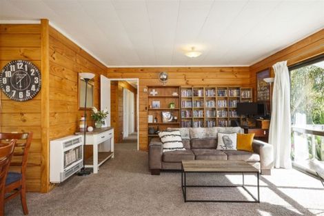 Photo of property in 14 College Street, Awapuni, Palmerston North, 4412