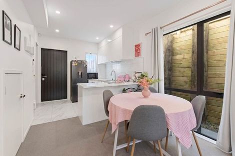 Photo of property in 4/112 Moore Street, Howick, Auckland, 2014