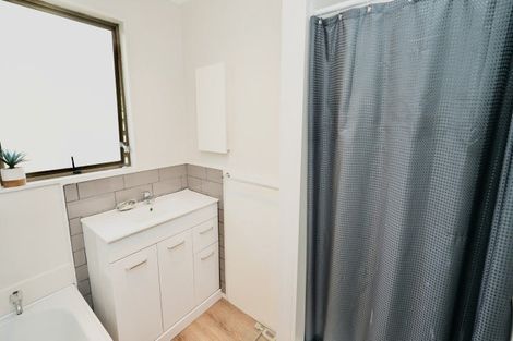 Photo of property in 62 Acacia Street, Kelvin Grove, Palmerston North, 4414