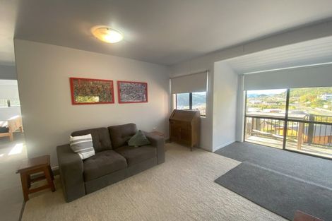 Photo of property in 15 Russell Street, Picton, 7220