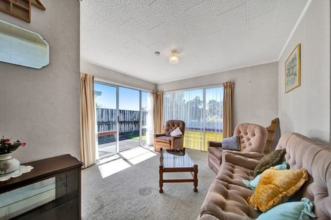 Photo of property in 4a Brierley Place, Marfell, New Plymouth, 4310