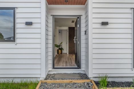 Photo of property in 56 Mckean Avenue, Manurewa, Auckland, 2102