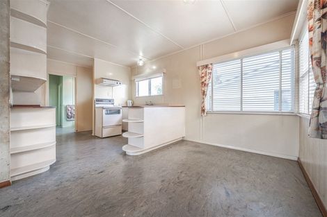 Photo of property in 11 Milton Street, Roslyn, Palmerston North, 4414