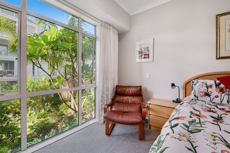 Photo of property in 94 Panorama Heights, Orewa, 0931