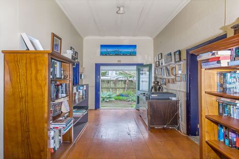 Photo of property in 27 Tramway Road, Beach Haven, Auckland, 0626