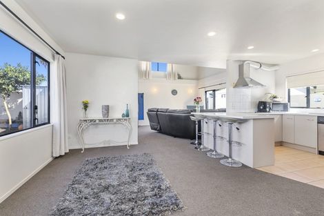 Photo of property in 143a Fifteenth Avenue, Tauranga South, Tauranga, 3112