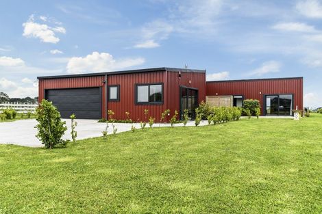 Photo of property in 136 Mirikau Road, Warea, New Plymouth, 4381