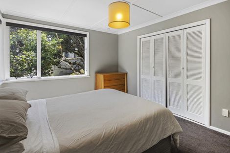 Photo of property in 2 Walden Street, Strathmore Park, Wellington, 6022