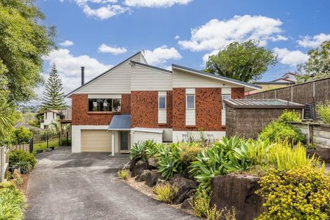 Photo of property in 9a Pendene Place, Forrest Hill, Auckland, 0620
