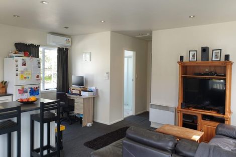 Photo of property in 26 Redwood Avenue, Tawa, Wellington, 5028