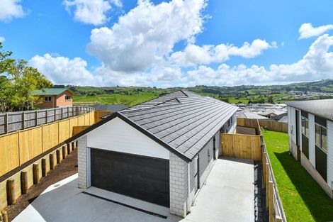 Photo of property in 10 Noble Lane, Pokeno, 2402