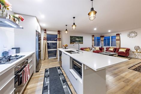 Photo of property in 7 Rere Close, Takanini, 2112