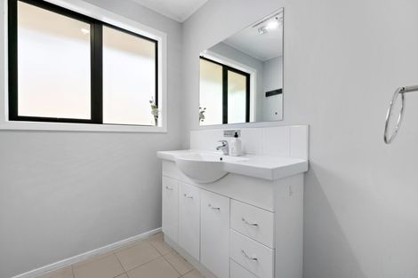 Photo of property in 108 Salamanca Road, Sunnynook, Auckland, 0620