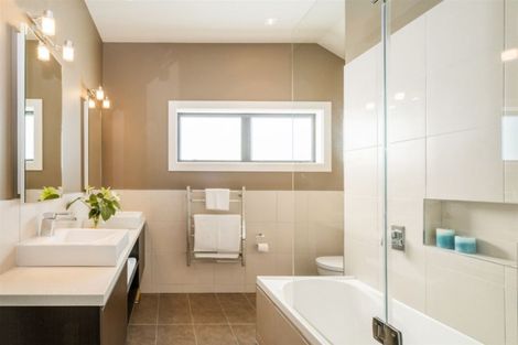 Photo of property in 6 Centennial Drive, Whitianga, 3510