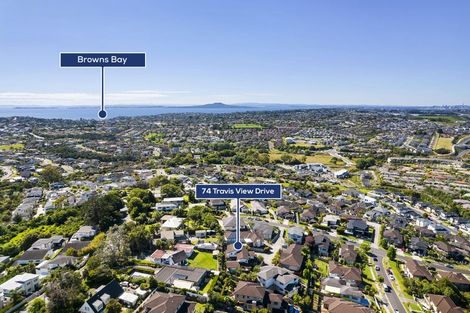 Photo of property in 74 Travis View Drive, Fairview Heights, Auckland, 0632