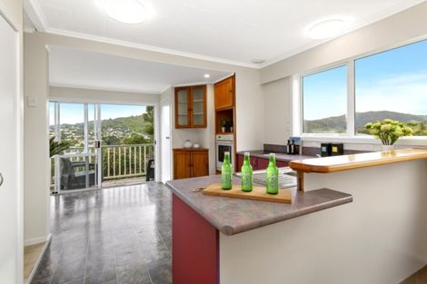 Photo of property in 107 Northland Road, Northland, Wellington, 6012
