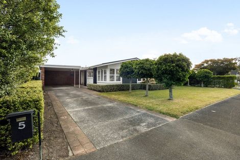 Photo of property in 5 Partington Place, Beerescourt, Hamilton, 3200