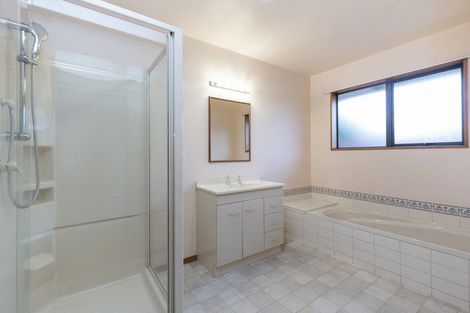Photo of property in 40 Durrell Way, Rolleston, 7614