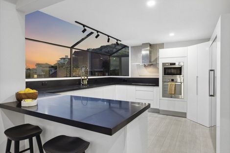 Photo of property in 66 Cliffs Road, Saint Clair, Dunedin, 9012