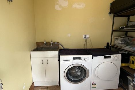 Photo of property in 17 Knowles Street, Terrace End, Palmerston North, 4410