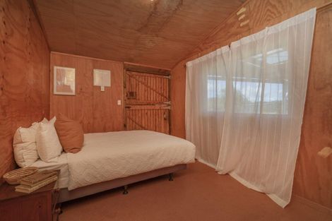 Photo of property in 60 Resolution Rise, Cooks Beach, Whitianga, 3591